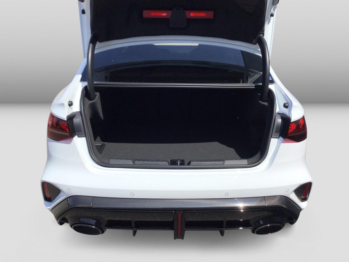 Image about Audi RS 3 Limousine TFSI quattro S tronic