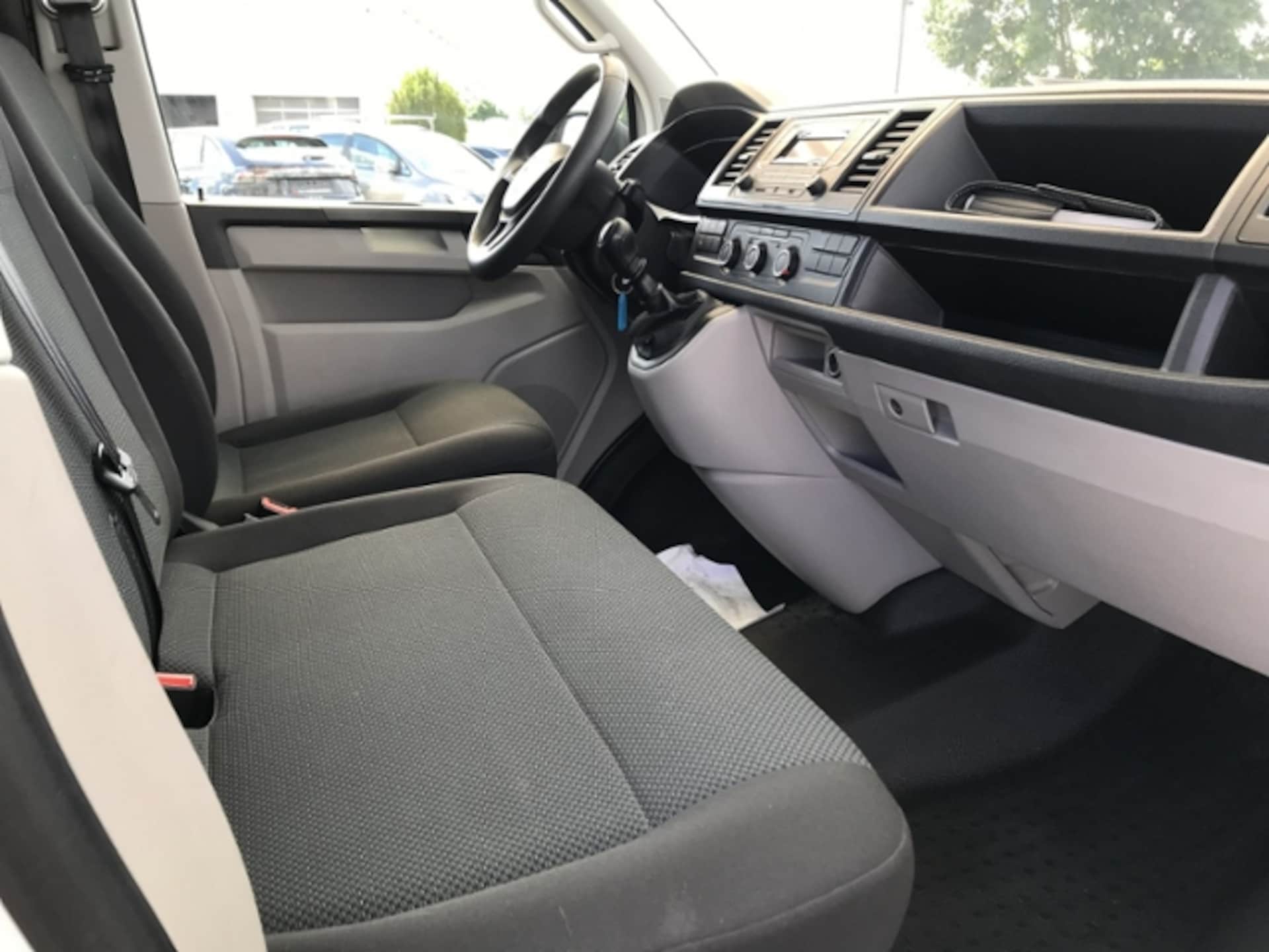 Volkswagen T6 Transporter Kasten kurzer Radstand