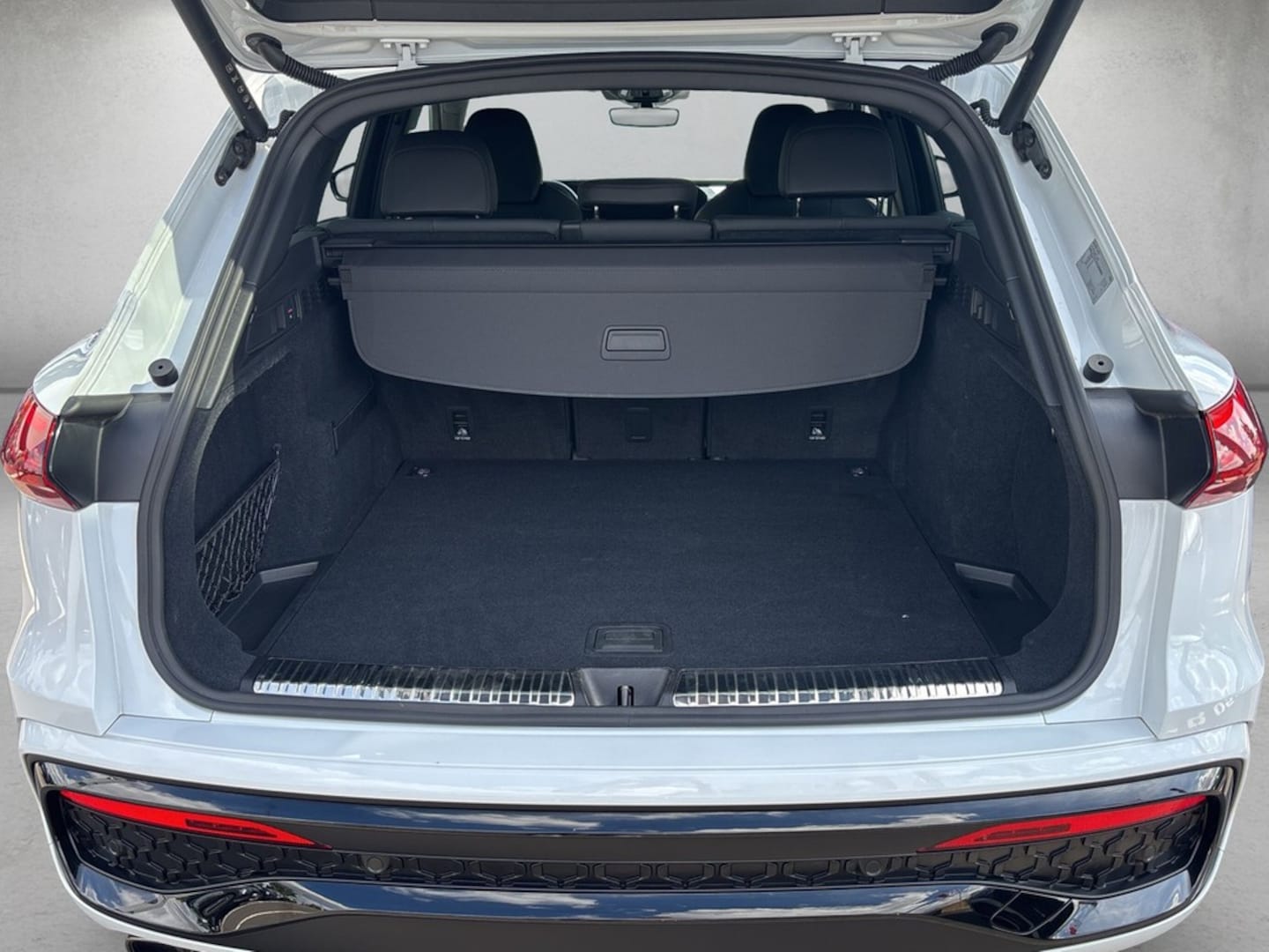 Bild über Audi Q5 SUV TDI quattro 150 kW S tronic - für weitere Informationen kontaktieren Sie den Audi Partner