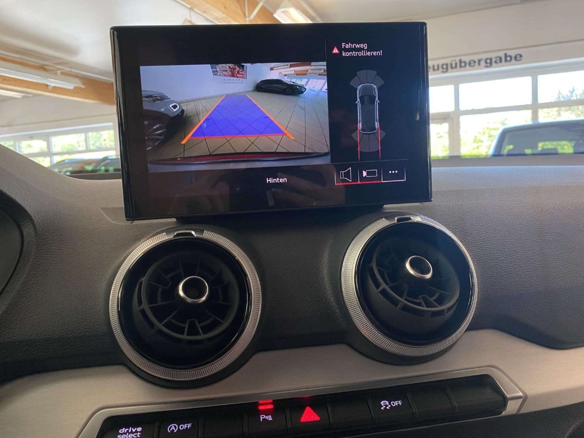 Audi SQ2