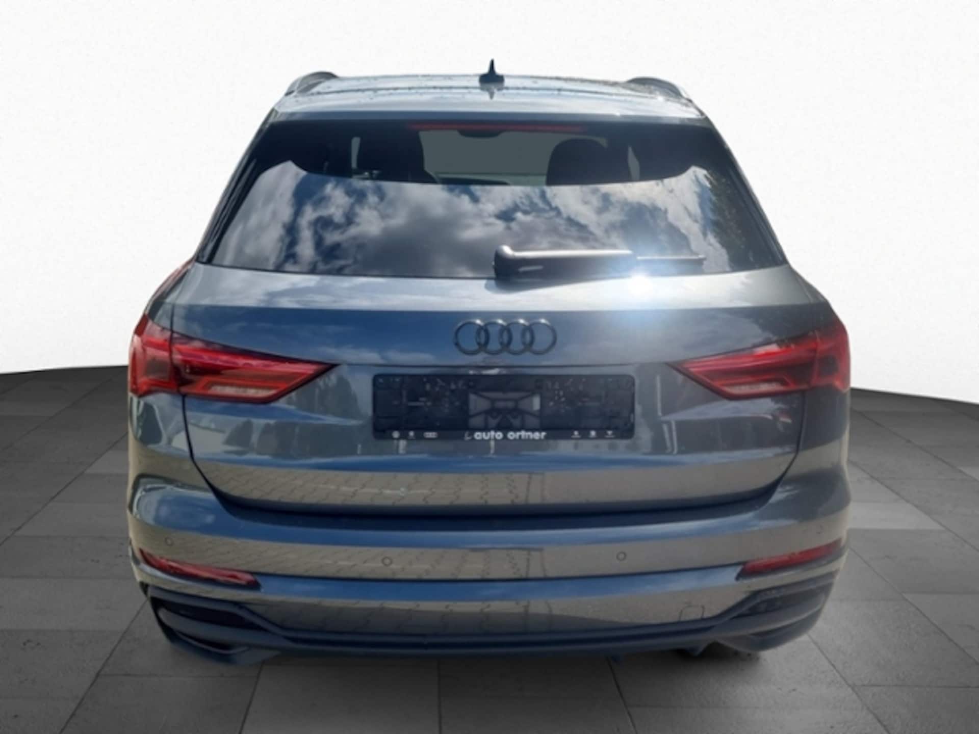 Audi Q3 SUV S line