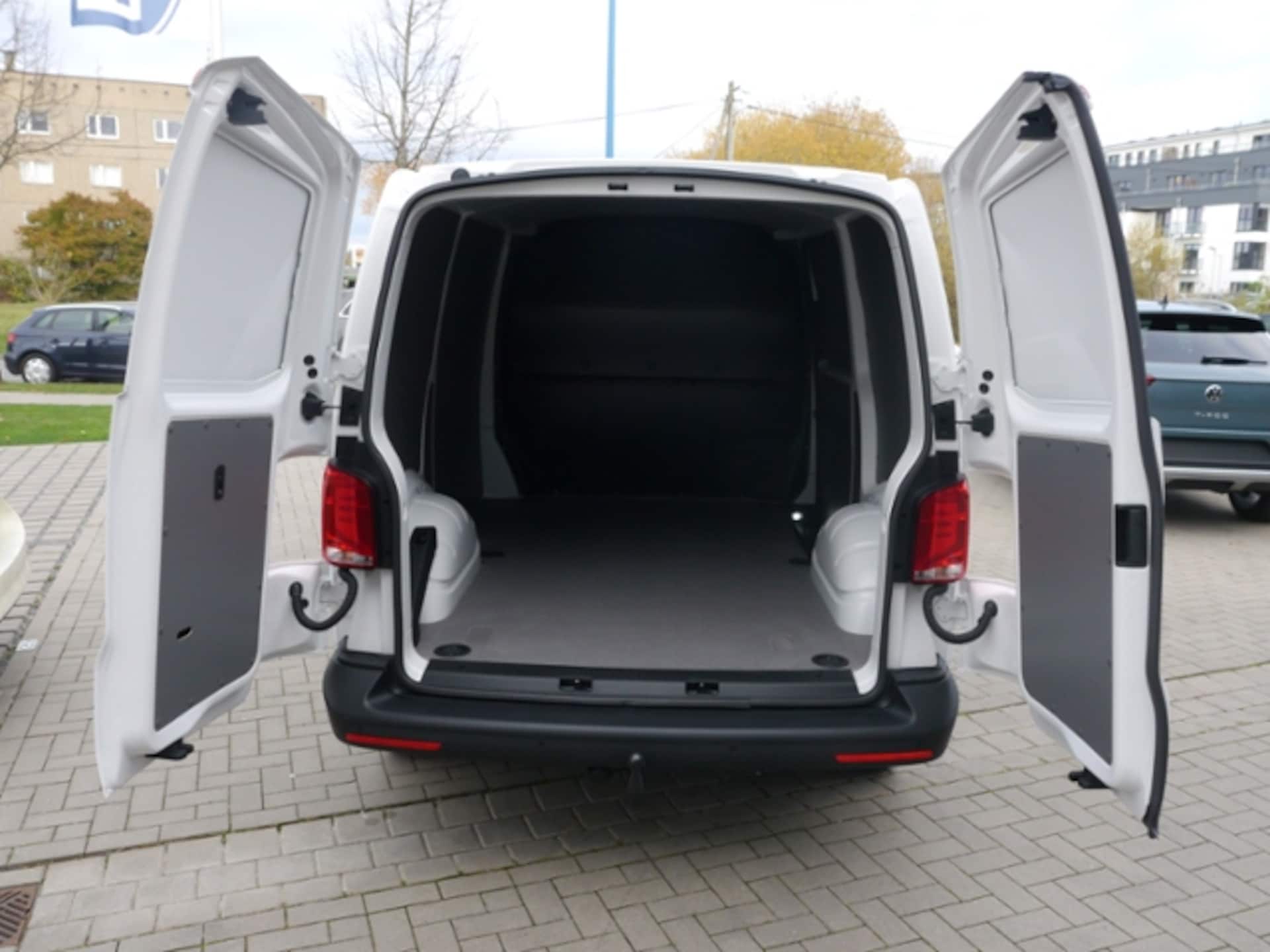 Volkswagen T6.1 Transporter Kasten kurzer Radstand