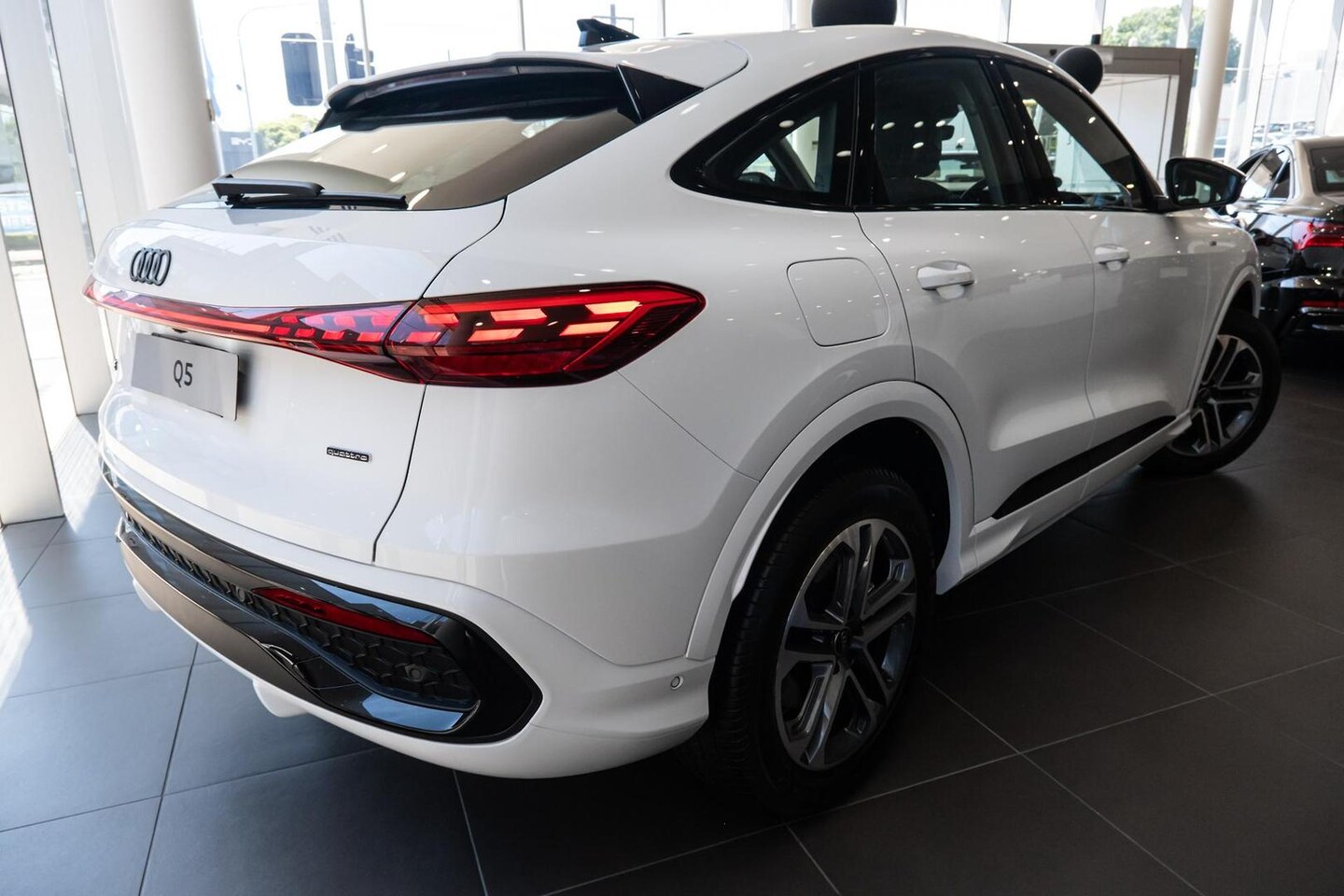 Image about Audi Q5 Sportback TDI quattro 150 kW