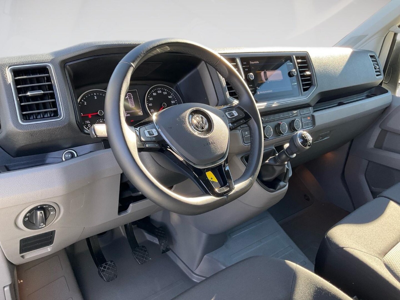 Volkswagen Crafter Kasten langer Radstand – Bild 11