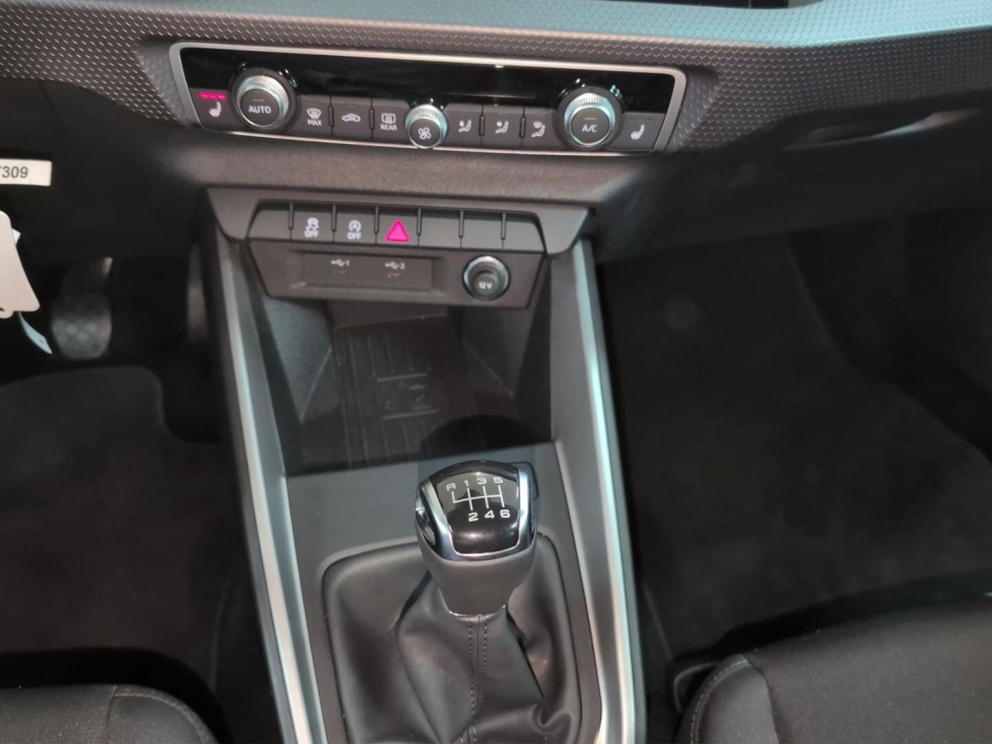 Bild über Audi A1 Sportback advanced 30 TFSI Schaltgetriebe - für weitere Informationen kontaktieren Sie den Audi Partner