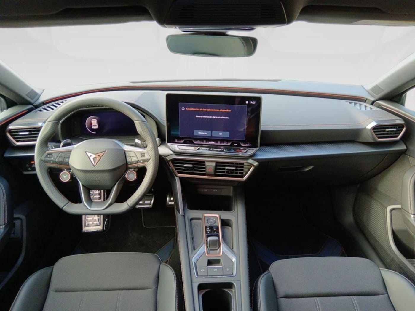 CUPRA Leon León 1.5 TSI e-Hybrid DSG 150 kW (204 CV) — photo 4