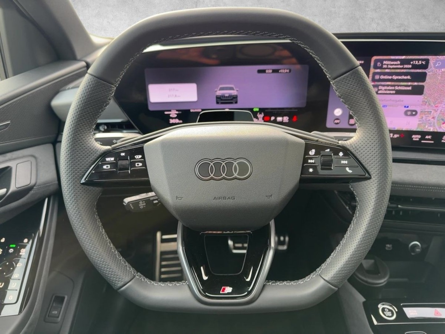 Bild über Audi Q6 SUV e-tron S line business e-tron quattro 315 kW - für weitere Informationen kontaktieren Sie den Audi Partner