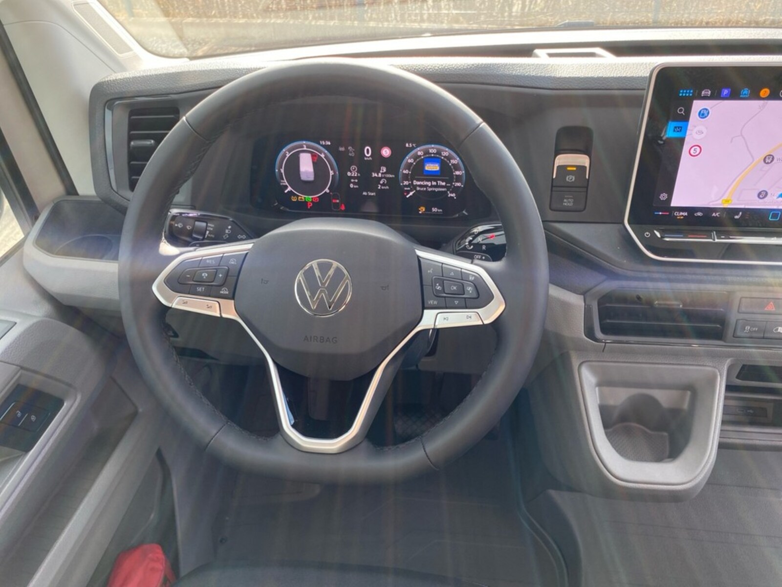 Volkswagen Crafter Kasten mittlerer Radstand – Bild 9