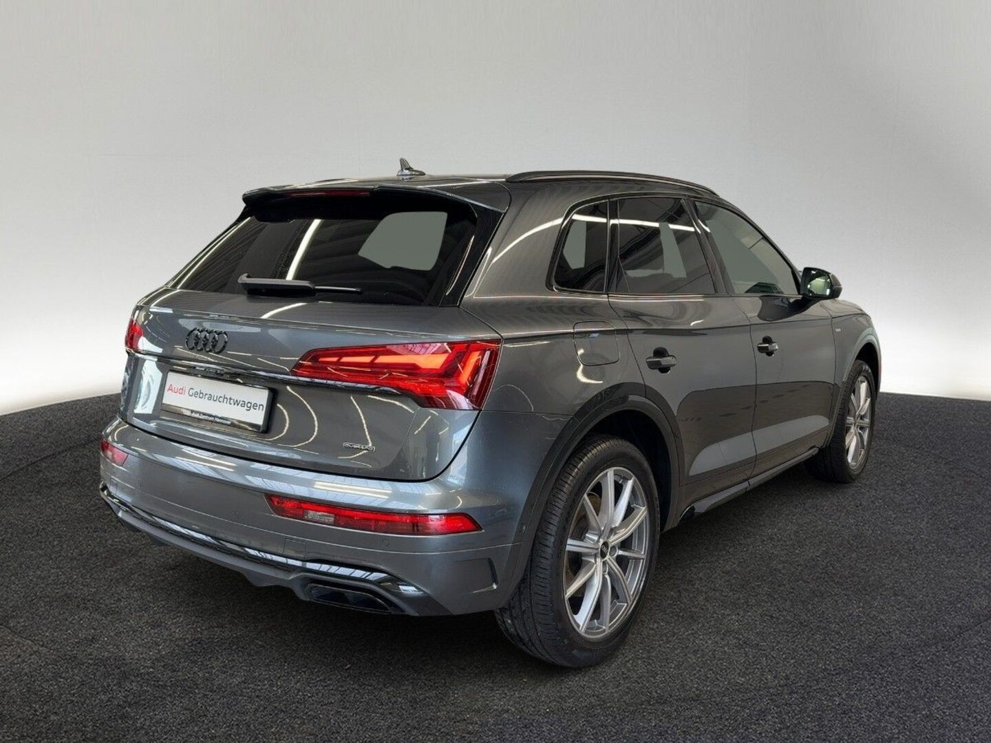 Bild über Audi Q5 40 TDI quattro 150 kW S tronic - für weitere Informationen kontaktieren Sie den Audi Partner