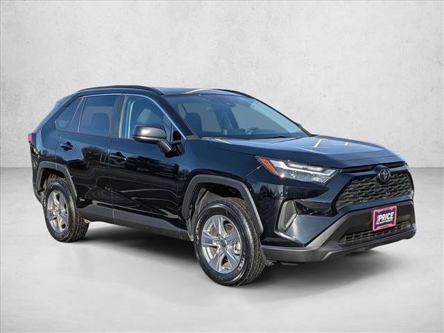 2025 TOYOTA RAV4 - Image 3