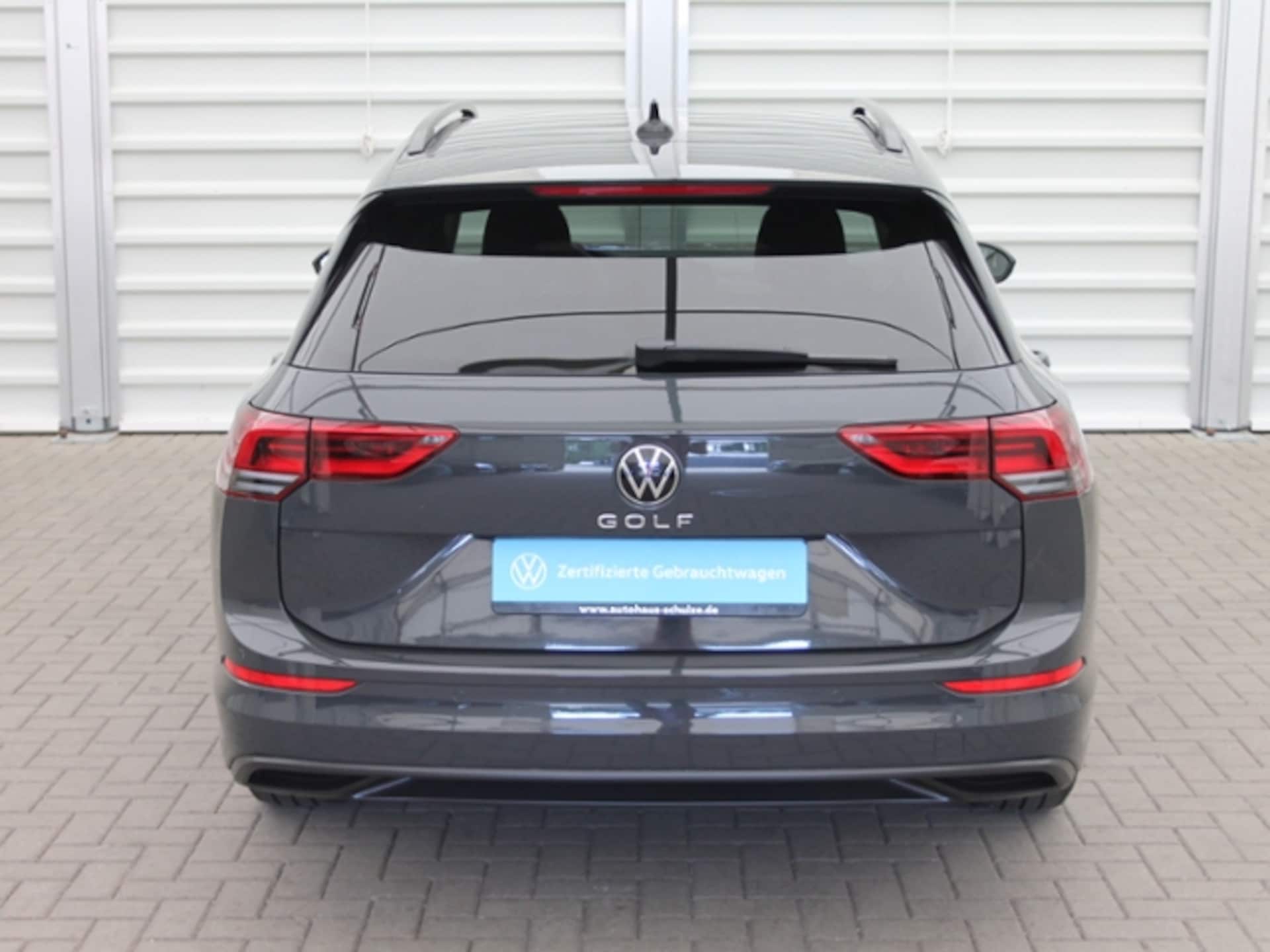 Volkswagen Golf Variant Life
