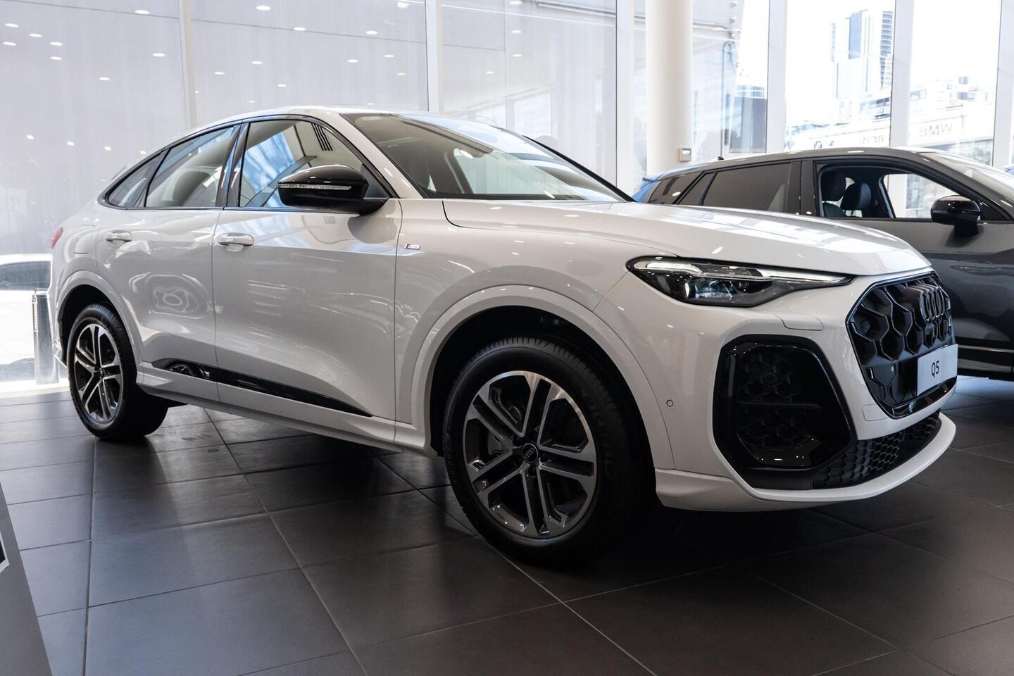 Image about Audi Q5 Sportback TDI quattro 150 kW
