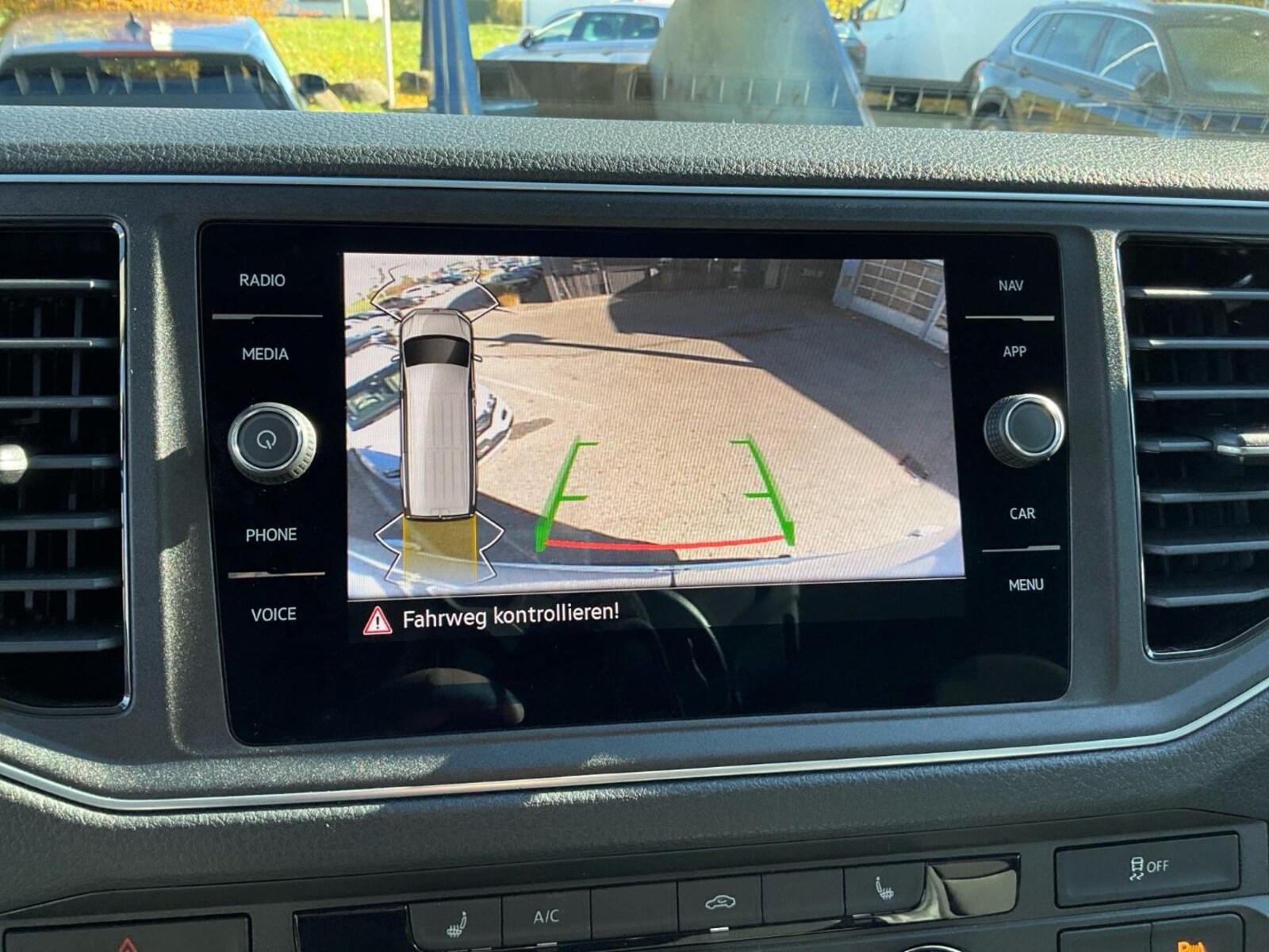 Volkswagen Crafter Kasten langer Radstand – Bild 14