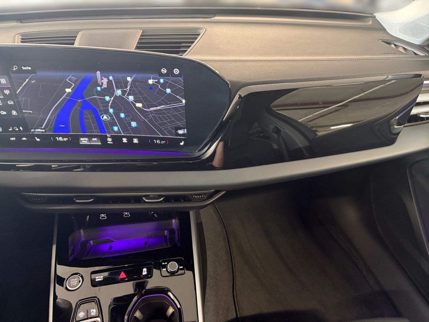 Bild über Audi A5 Avant TDI quattro 150 kW S tronic - für weitere Informationen kontaktieren Sie den Audi Partner