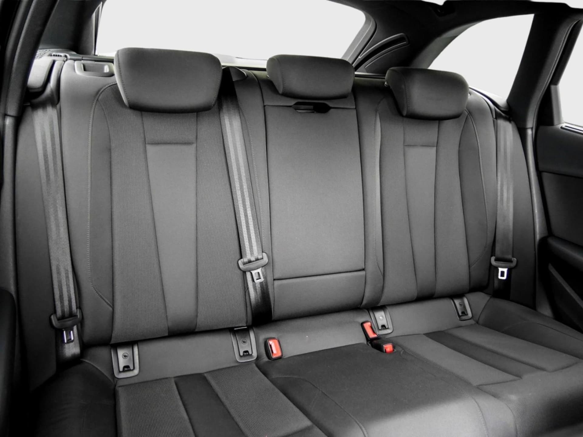Audi A4 Avant S line