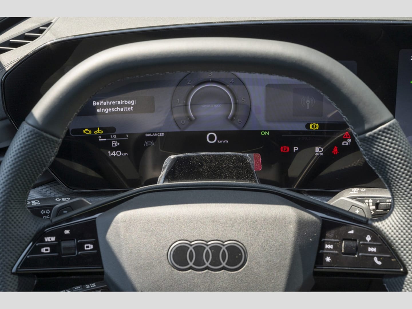 Bild über Audi Q5 SUV TDI quattro 220 kW S tronic - für weitere Informationen kontaktieren Sie den Audi Partner