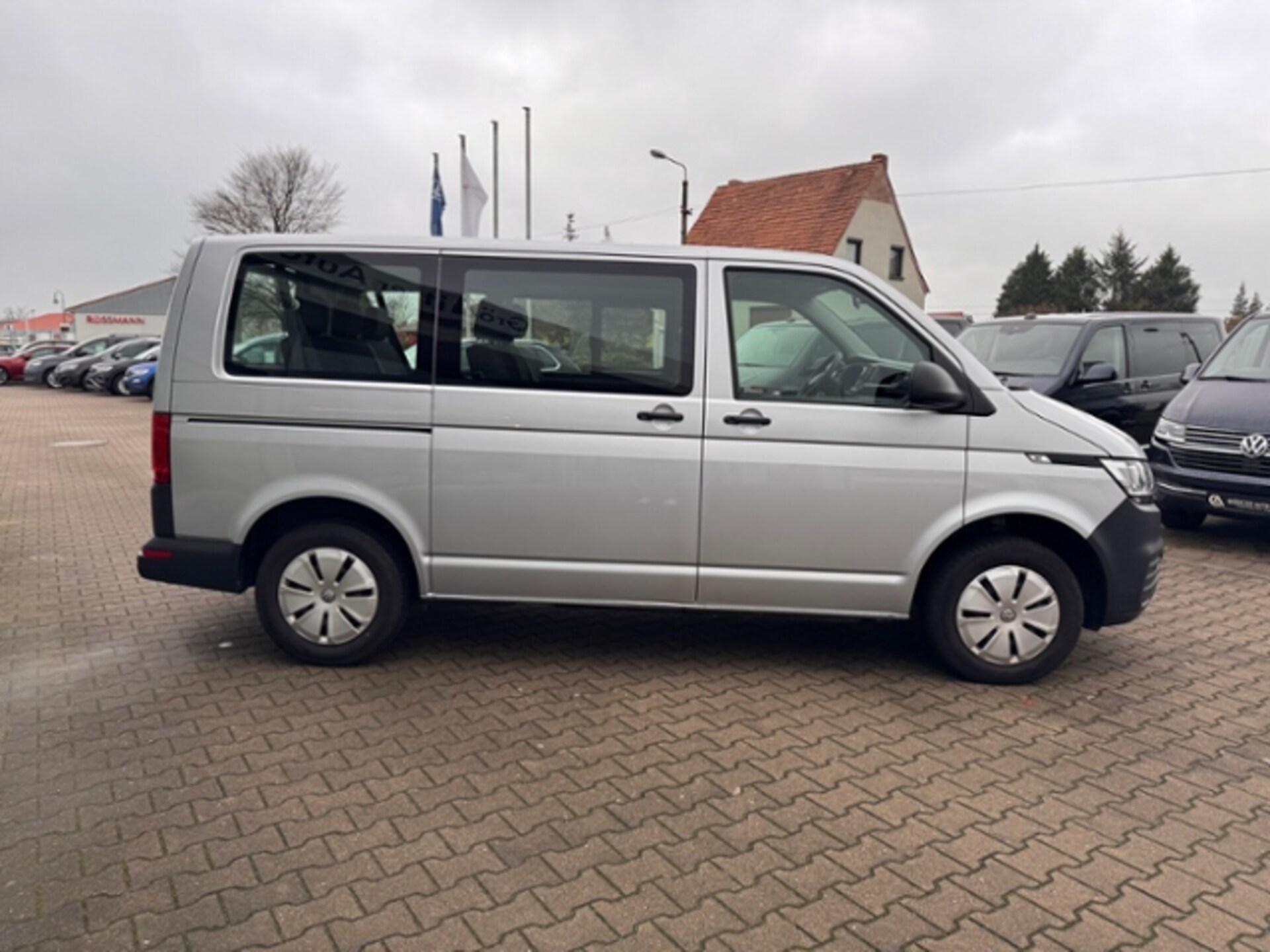 Volkswagen T6.1 Transporter Kombi kurzer Radstand