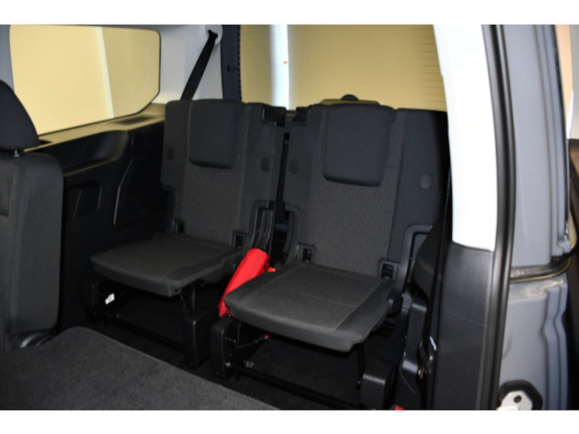 Volkswagen Caddy Maxi Basis-Modell
