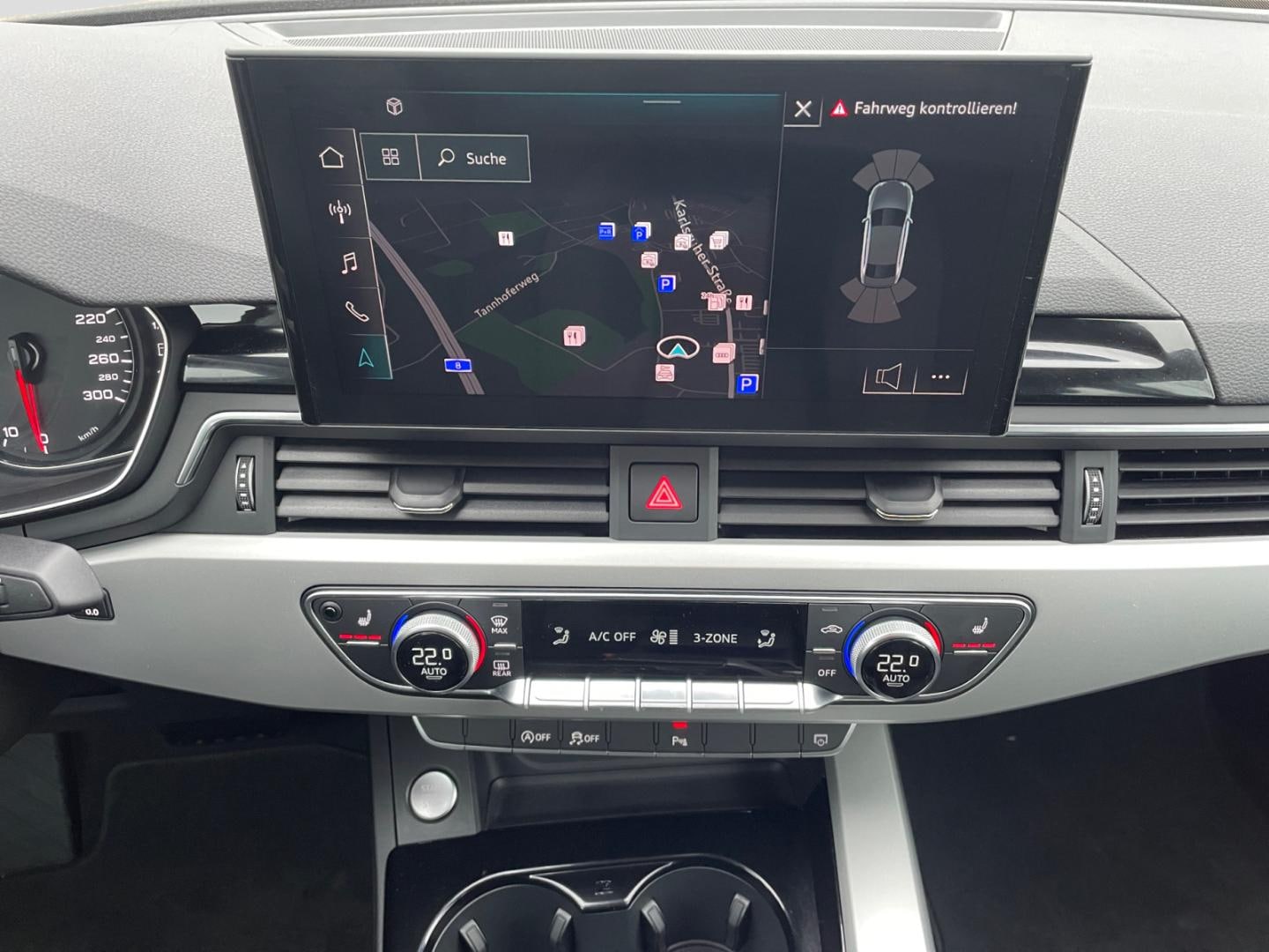 Bild über Audi A4 Limousine advanced 30 TDI S tronic - für weitere Informationen kontaktieren Sie den Audi Partner