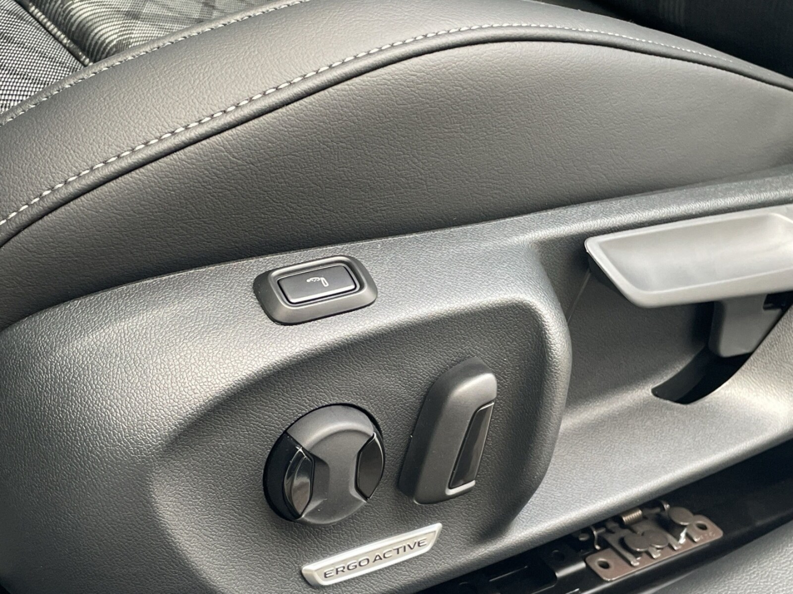 Volkswagen Passat – Bild 11