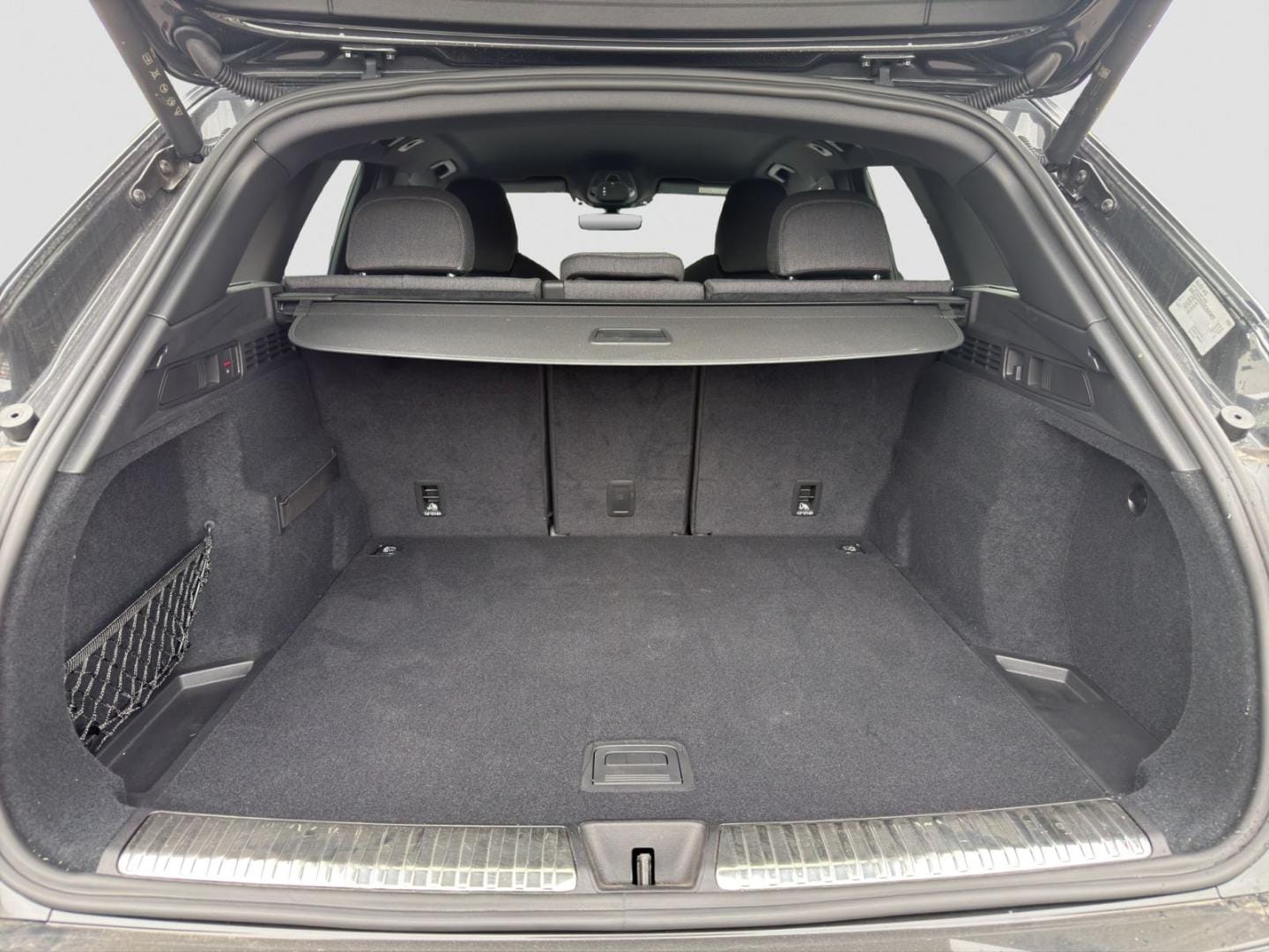 Bild über Audi Q5 SUV TFSI 150 kW S tronic - für weitere Informationen kontaktieren Sie den Audi Partner
