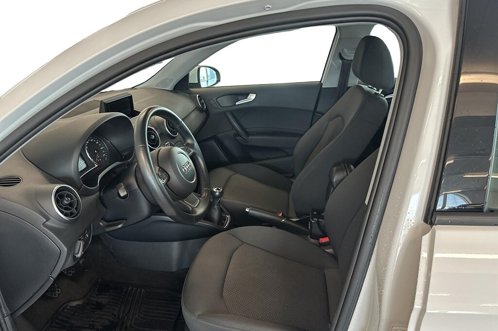 Image about Audi A1 Sportback A1 Sportback 1.0 TFSI ultra 95 hk 5-växlad