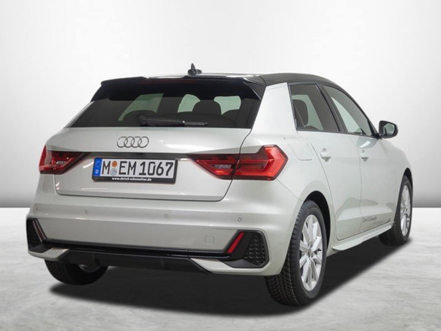 Bild über Audi A1 Sportback S line 35 TFSI S tronic - für weitere Informationen kontaktieren Sie den Audi Partner