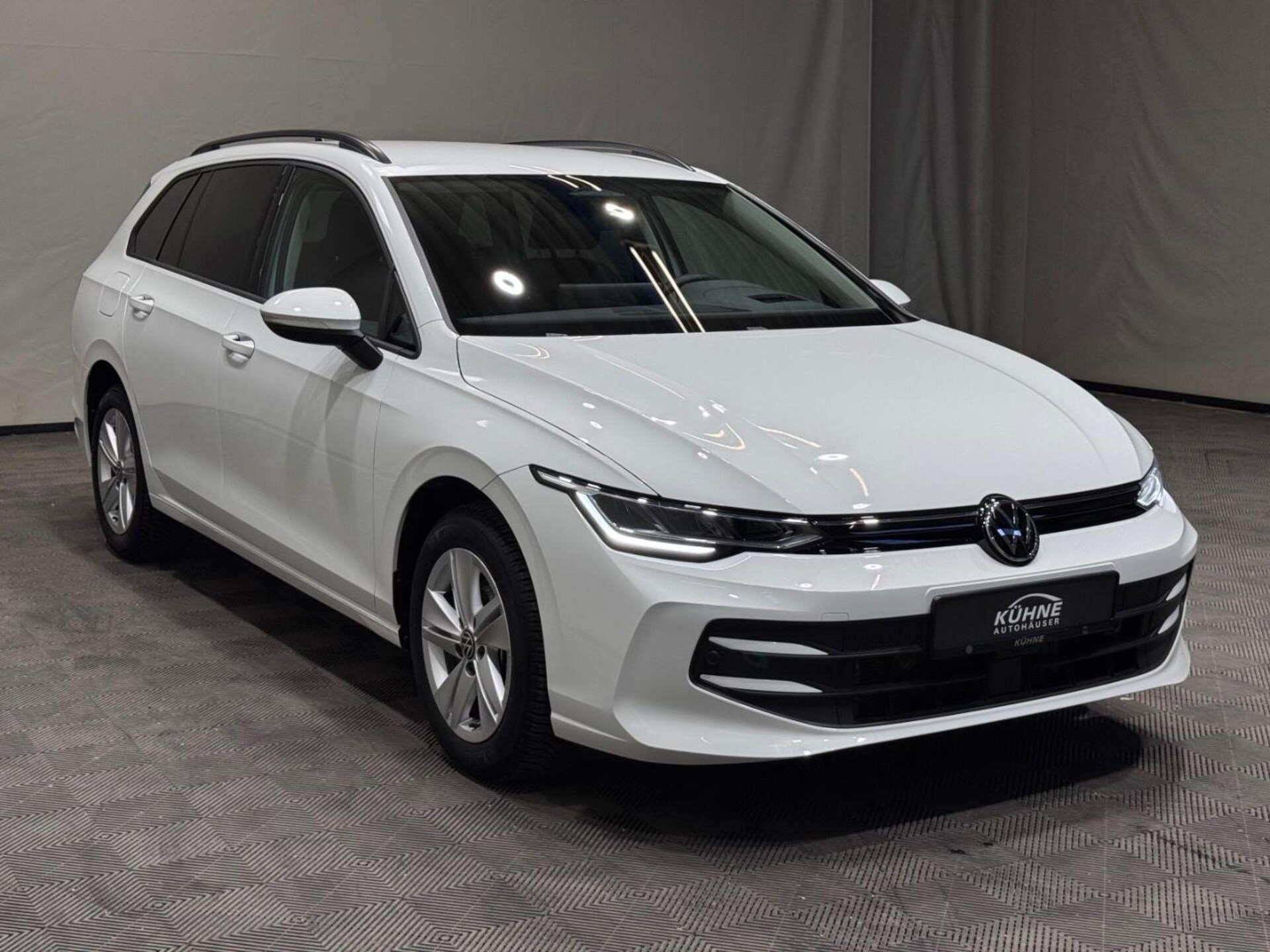 Volkswagen Golf Variant Life