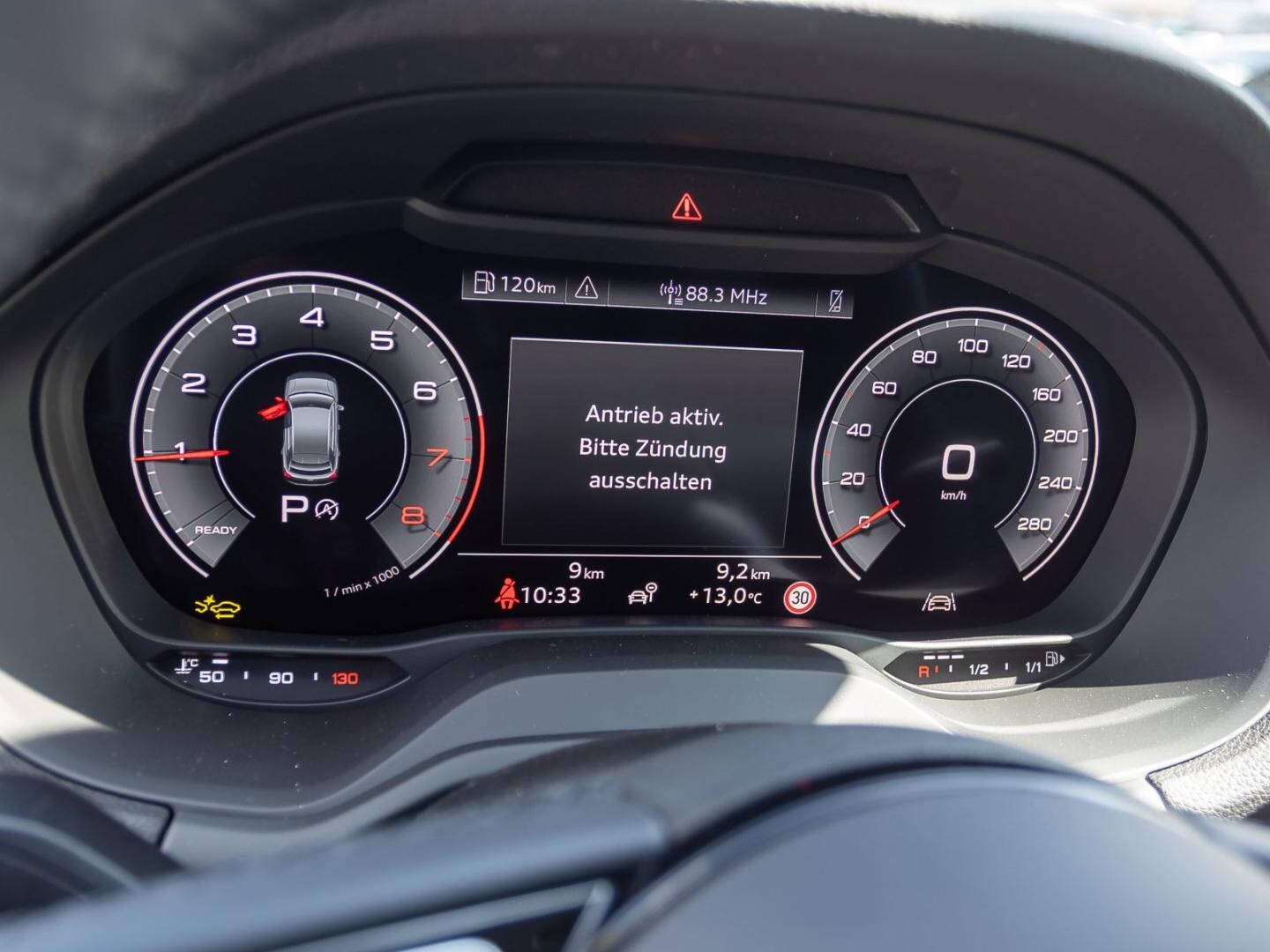 Bild über Audi Q2 advanced 35 TFSI S tronic - für weitere Informationen kontaktieren Sie den Audi Partner