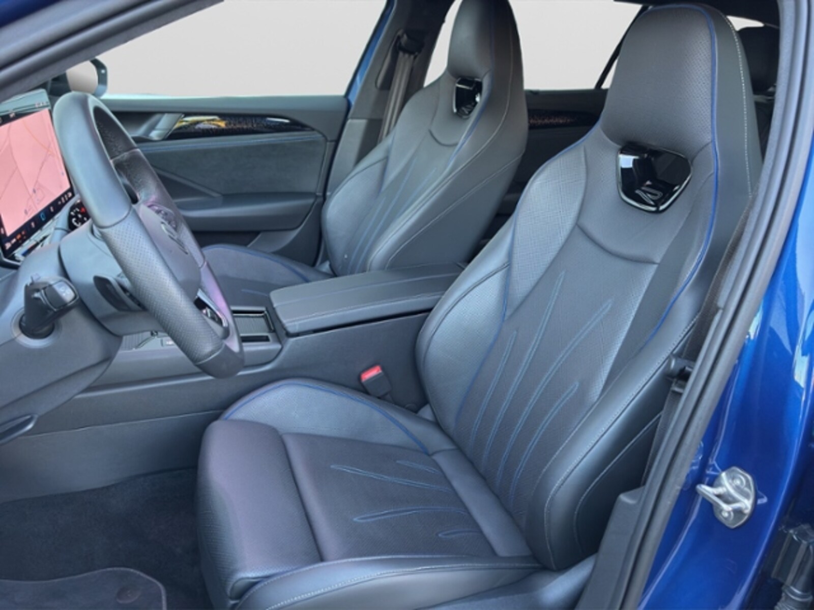 Volkswagen Passat – Bild 8