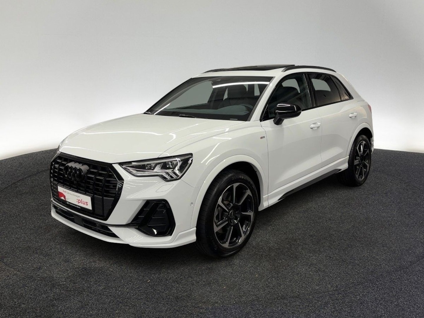 Bild über Audi Q3 TDI quattro 142 kW S tronic - für weitere Informationen kontaktieren Sie den Audi Partner