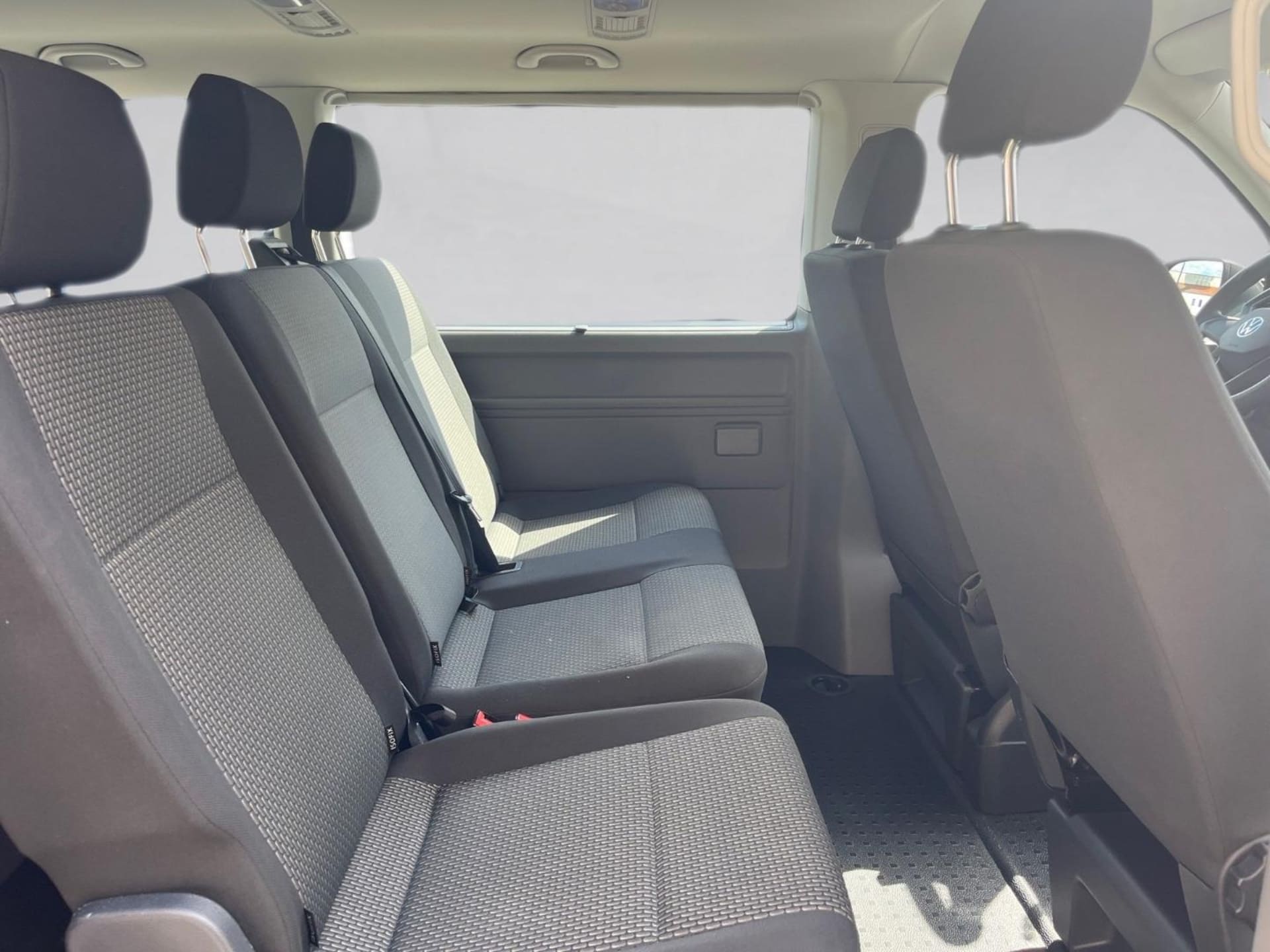 Volkswagen T6.1 Caravelle langer Radstand Trendline