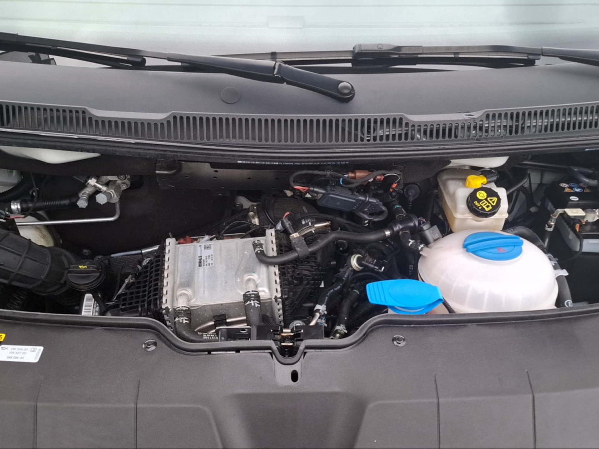 Volkswagen T6.1 Transporter Kombi kurzer Radstand