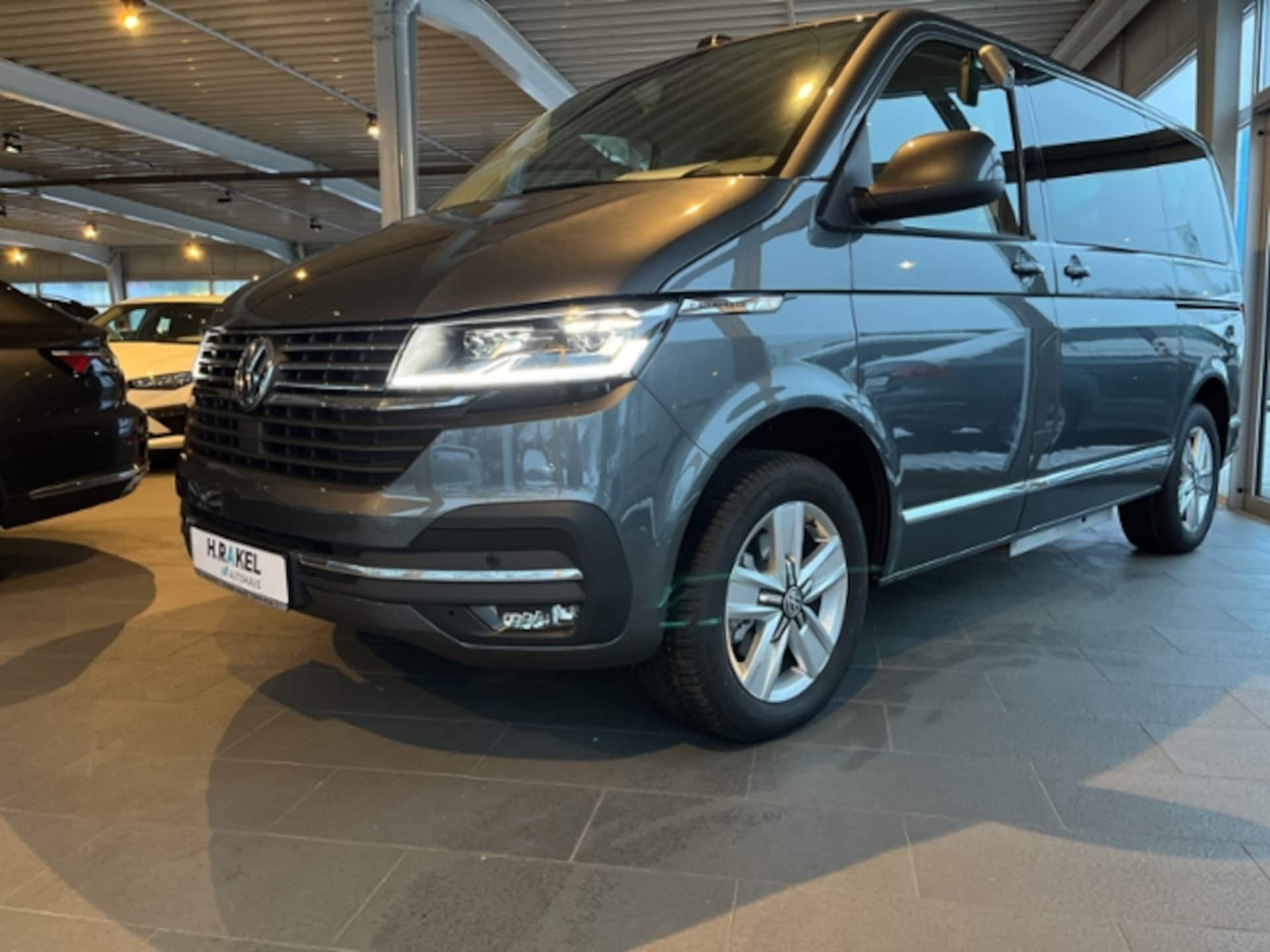 Volkswagen T6.1 Caravelle kurzer Radstand Comfortline