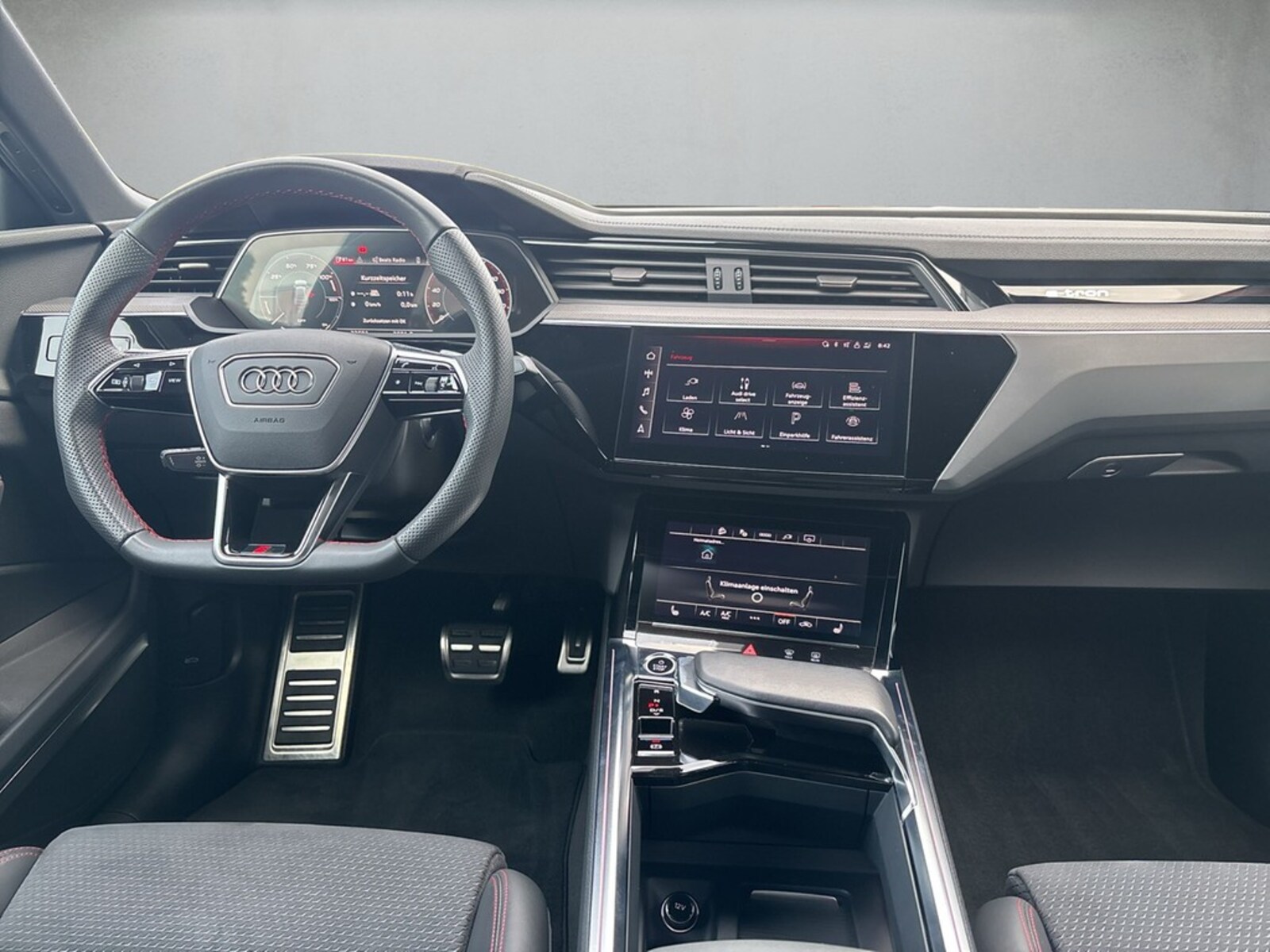 Audi Q8 Sportback e-tron – Bild 9