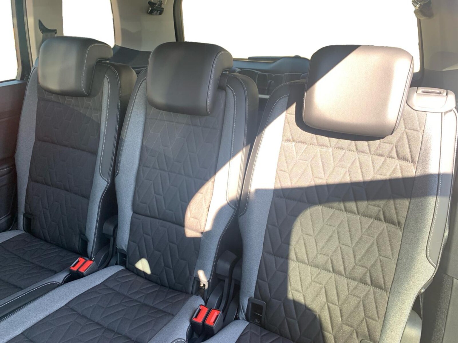Volkswagen Touran – Bild 9