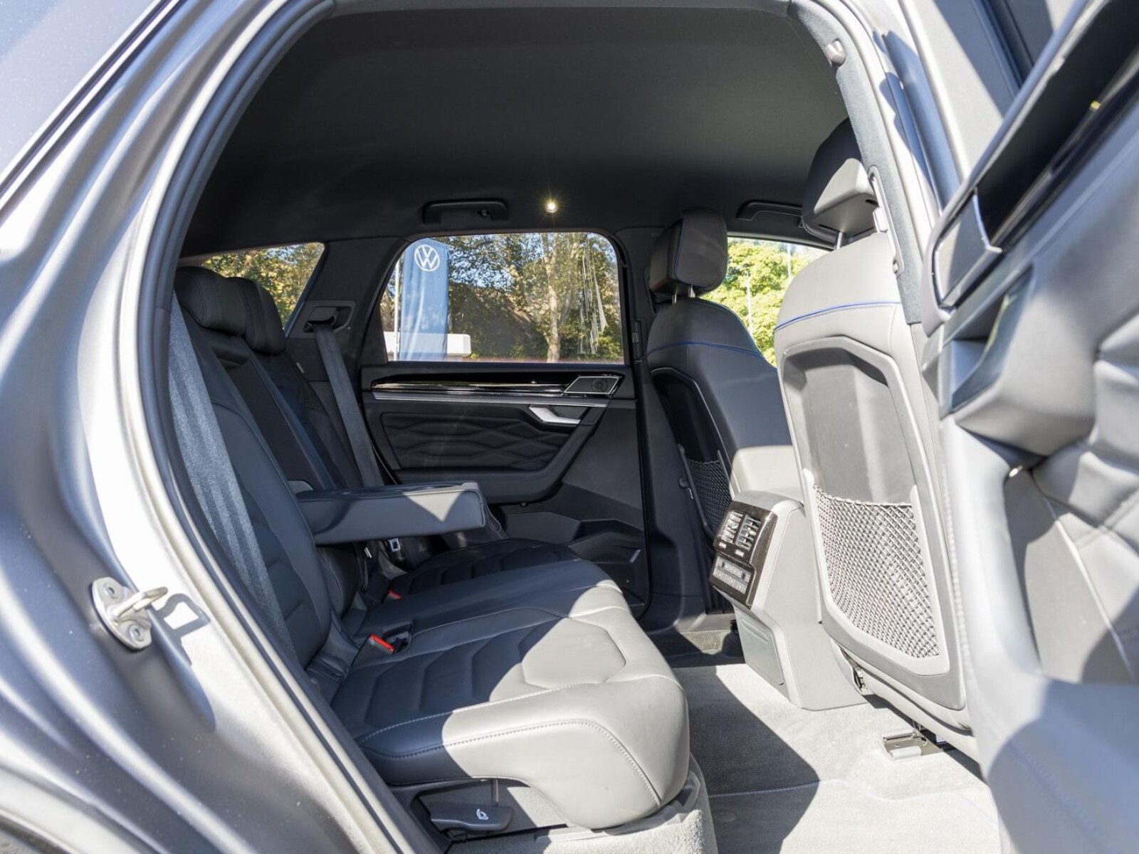 Volkswagen Touareg – Bild 8