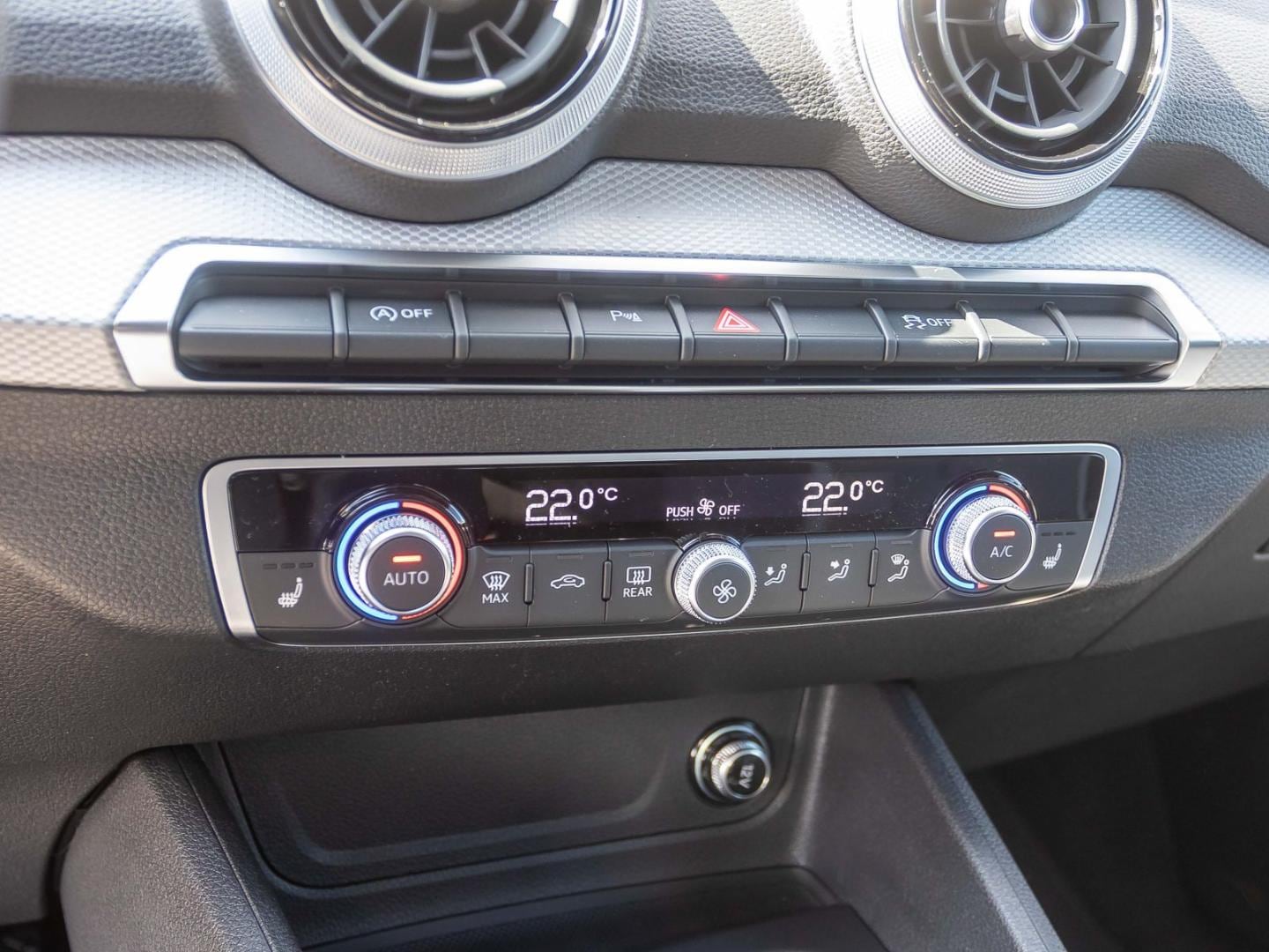 Bild über Audi Q2 advanced 35 TFSI S tronic - für weitere Informationen kontaktieren Sie den Audi Partner