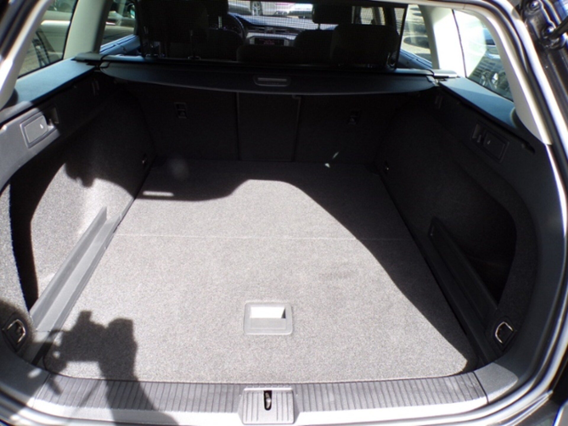 Volkswagen Passat Variant Basis-Modell