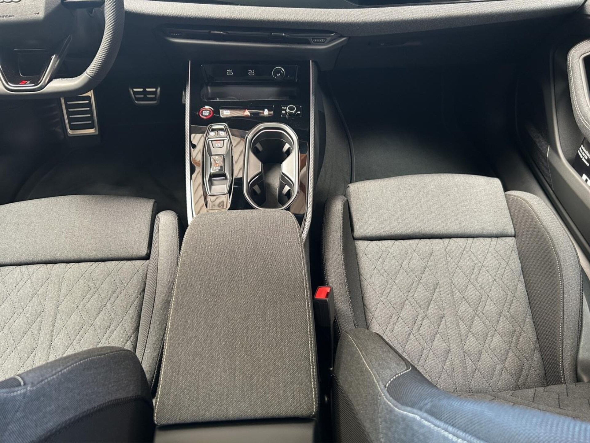 Audi A6 Avant edition one