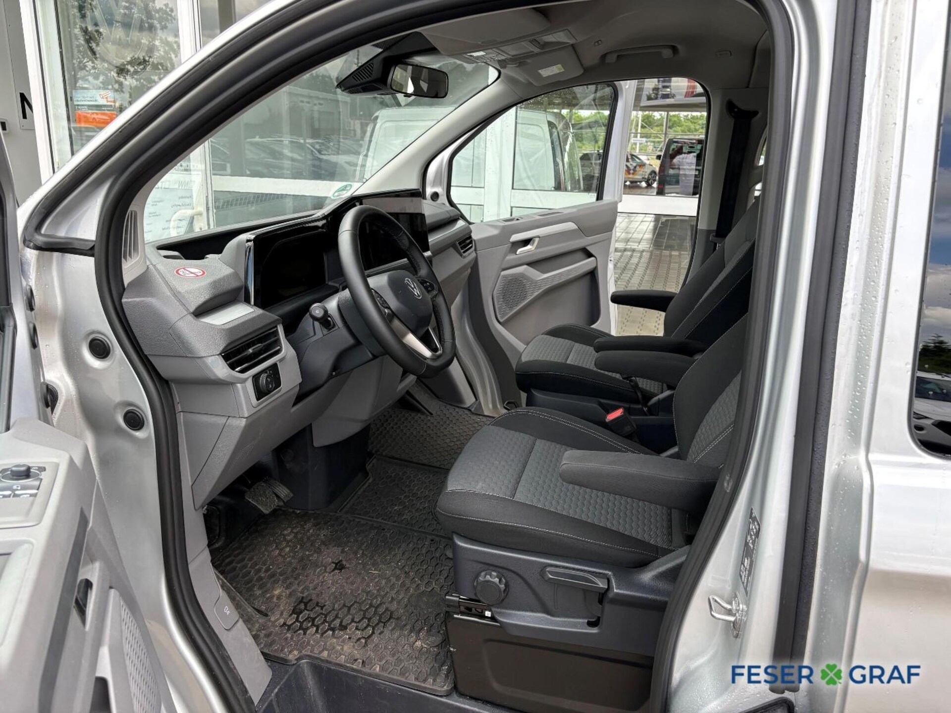 Volkswagen Caravelle Life