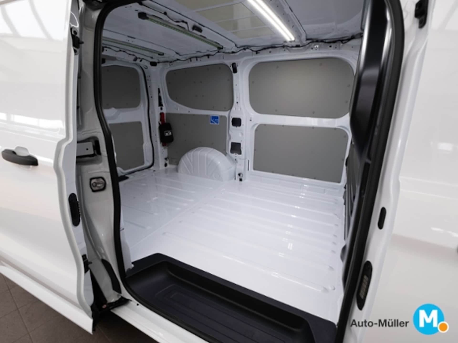Volkswagen Transporter Kasten kurzer Radstand