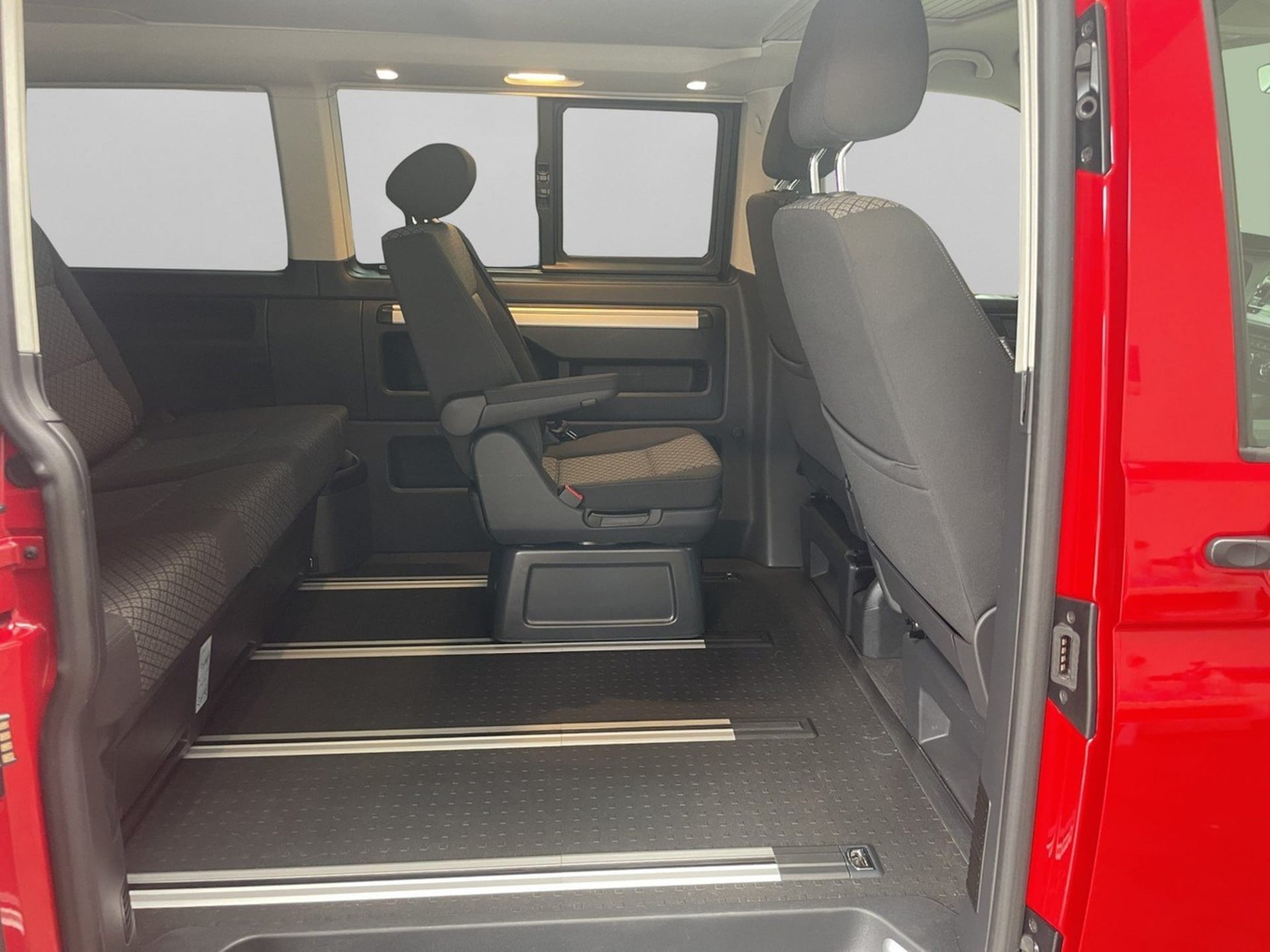 Volkswagen T6.1 California Beach