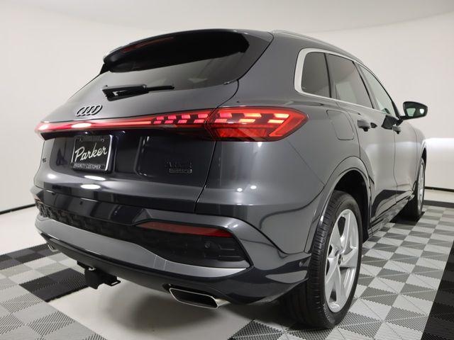 2025 Audi New Q5 Premium Plus - Photo 5