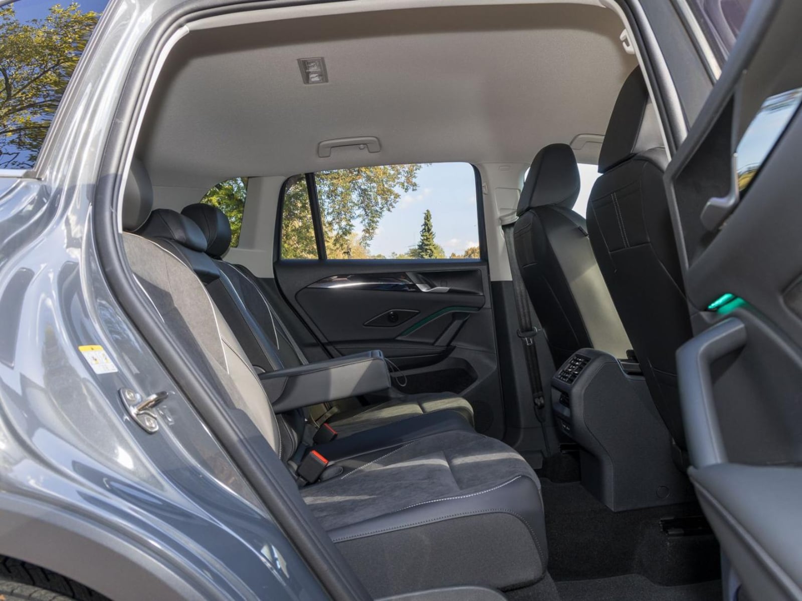 Volkswagen Tiguan – Bild 8