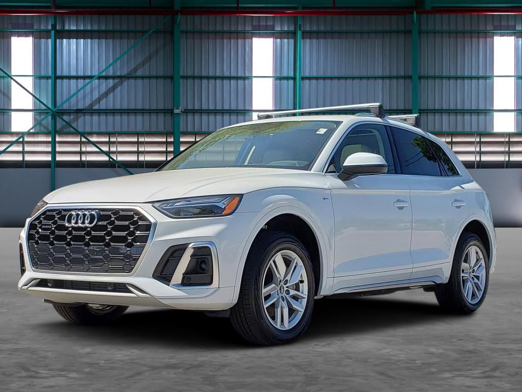 2023 Audi Q5 45 Premium's photo