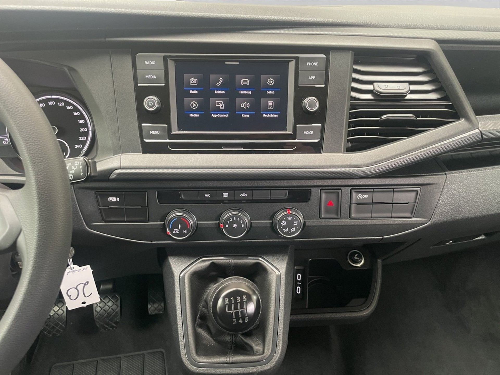 Volkswagen T6.1 California Beach