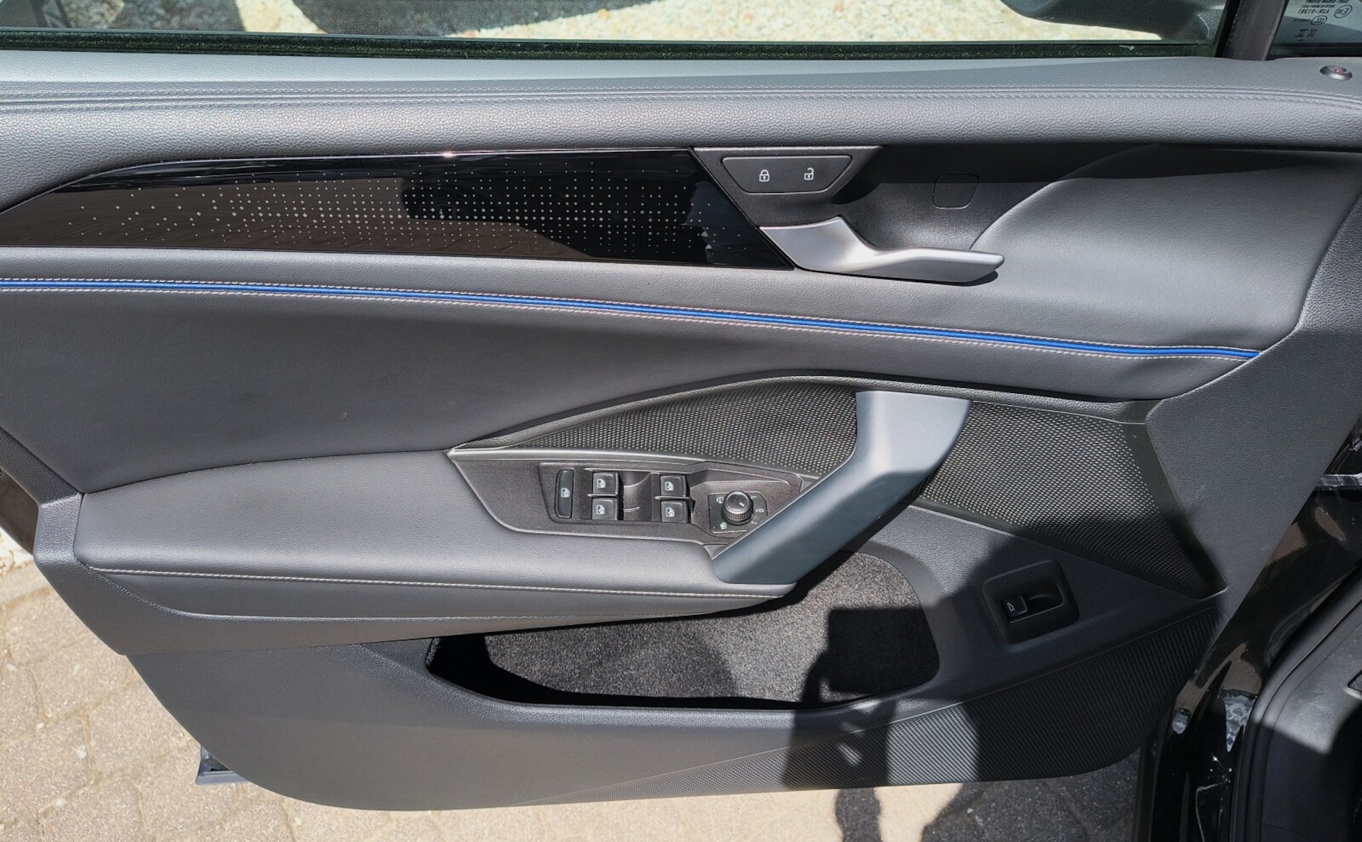 Volkswagen Tiguan R-Line Plus