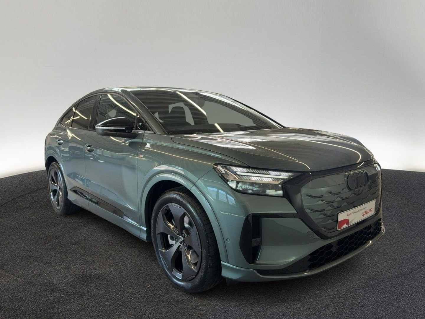 Bild über Audi Q4 Sportback e-tron e-tron quattro 220 kW - für weitere Informationen kontaktieren Sie den Audi Partner