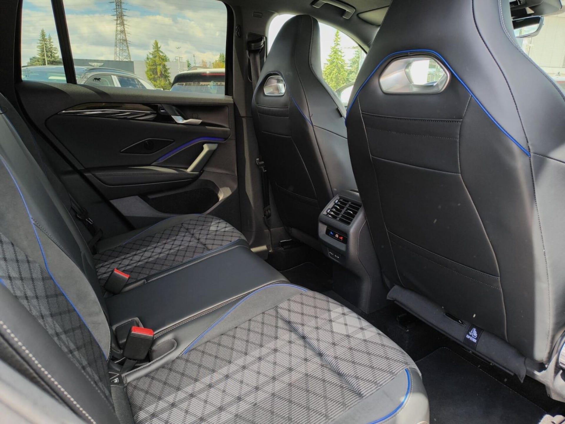 Volkswagen Tiguan R-Line Plus